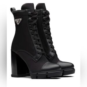 Prada. Like new. Black boots. Size 38.